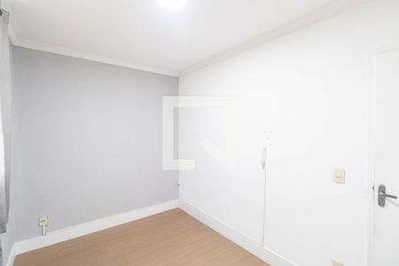 Quarto 1 de apartamento para alugar com 2 quartos, 45m² em Inhoaíba, Rio de Janeiro