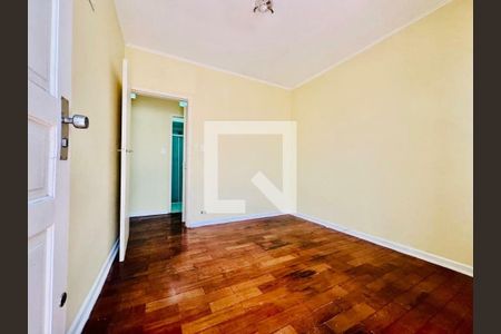 Casa à venda com 2 quartos, 100m² em Jardim Alzira, São Paulo