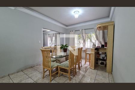 Casa à venda com 4 quartos, 300m² em Liberdade, São Paulo