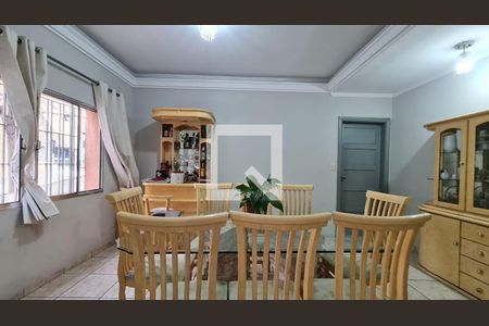 Casa à venda com 4 quartos, 300m² em Liberdade, São Paulo