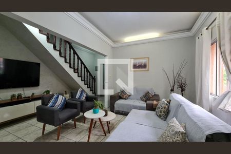 Casa à venda com 4 quartos, 300m² em Liberdade, São Paulo