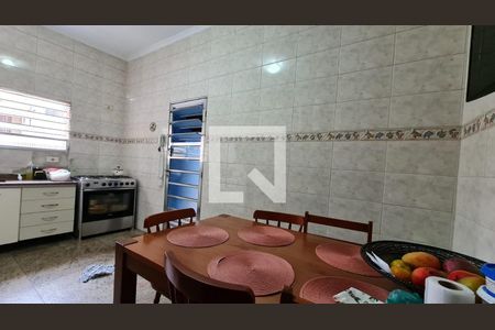 Casa à venda com 4 quartos, 300m² em Liberdade, São Paulo
