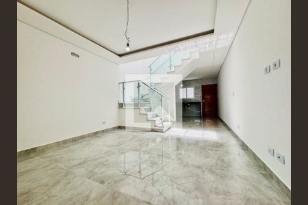Casa à venda com 3 quartos, 116m² em Jardim Alzira, São Paulo