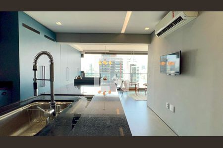 Cozinha de apartamento à venda com 1 quarto, 71m² em Pinheiros, São Paulo