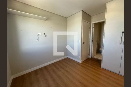 Quarto de apartamento à venda com 3 quartos, 86m² em Alphaville Industrial, Barueri