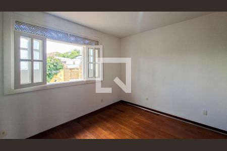 Quarto 2 de casa à venda com 5 quartos, 360m² em Renascença, Belo Horizonte