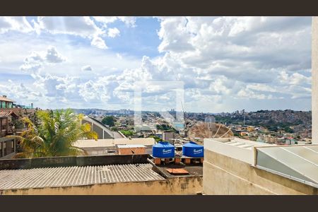 VIsta Quarto 1 de casa à venda com 5 quartos, 360m² em Renascença, Belo Horizonte