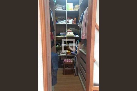 Casa à venda com 3 quartos, 270m² em Água Rasa, São Paulo