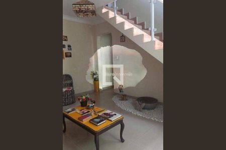 Casa à venda com 3 quartos, 270m² em Água Rasa, São Paulo