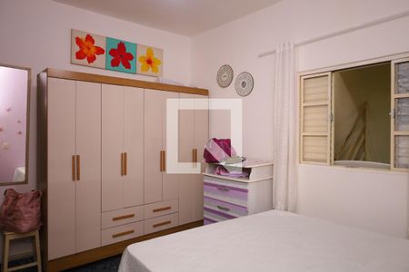 Quarto 1 de casa para alugar com 3 quartos, 75m² em Jardim Santo Antonio, São Paulo