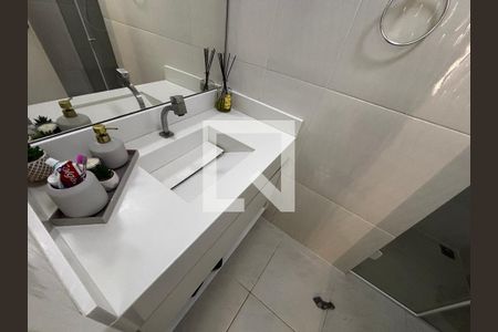 Banheiro Social de casa de condomínio para alugar com 2 quartos, 245m² em Tijuca, Rio de Janeiro