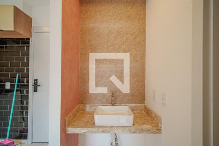 Lavabo de apartamento para alugar com 2 quartos, 37m² em Jaguaré, São Paulo
