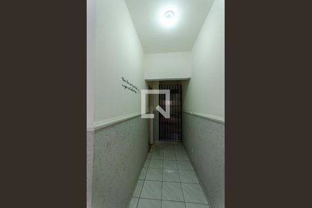 Corredor de kitnet/studio para alugar com 1 quarto, 45m² em Vila Penteado, São Paulo