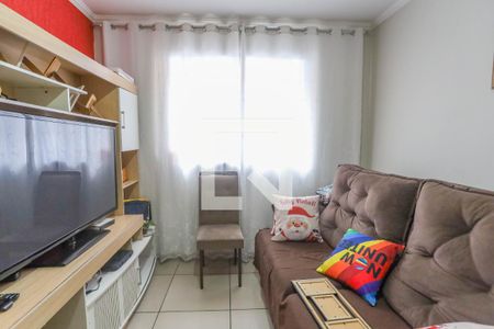 Sala  de casa à venda com 7 quartos, 192m² em Casa Grande, Diadema