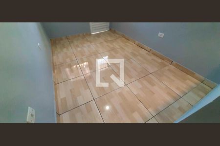 Casa para alugar com 1 quarto, 34m² em I.A.P.I., Osasco