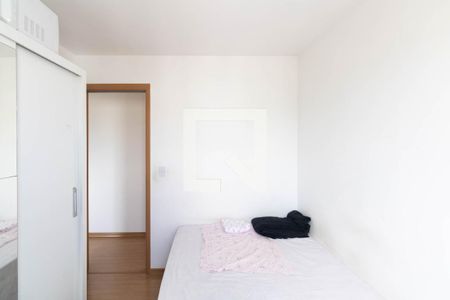 Quarto 1 de apartamento para alugar com 2 quartos, 41m² em Inhoaíba, Rio de Janeiro