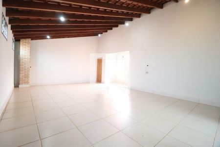 Sala 3 de casa para alugar com 5 quartos, 370m² em Jardim Europa, Uberlândia