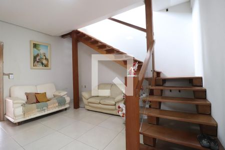 Sala 1 de casa para alugar com 5 quartos, 370m² em Jardim Europa, Uberlândia