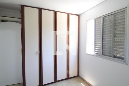Quarto 2 de apartamento para alugar com 3 quartos, 74m² em Vila Sofia, São Paulo