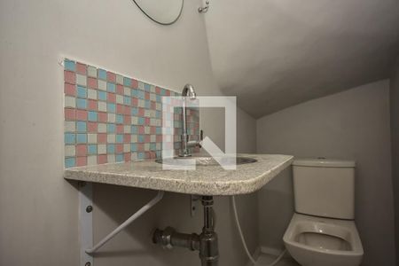 Lavabo de casa para alugar com 2 quartos, 97m² em Jardim Kuabara, Taboão da Serra