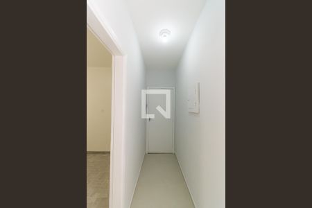 Hall de entrada de apartamento à venda com 2 quartos, 70m² em Vila Alpina, São Paulo