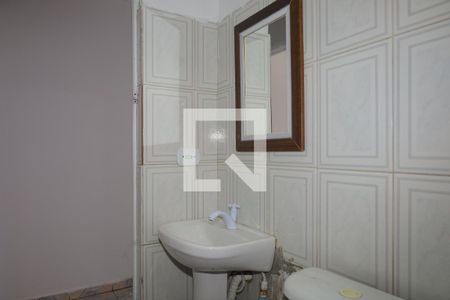 Banheiro de casa para alugar com 1 quarto, 40m² em Vila Verde, São Paulo