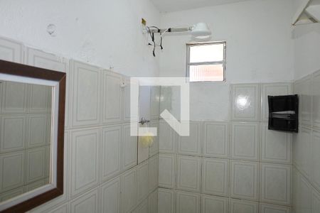Banheiro de casa para alugar com 1 quarto, 40m² em Vila Verde, São Paulo