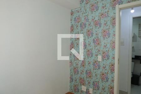 Quarto 1 de apartamento para alugar com 2 quartos, 32m² em Vila Carmosina, São Paulo