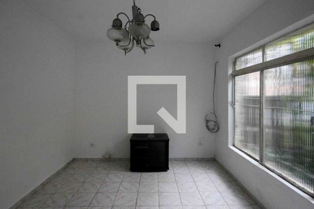 Sala de casa à venda com 3 quartos, 136m² em Vila Graciosa, São Paulo