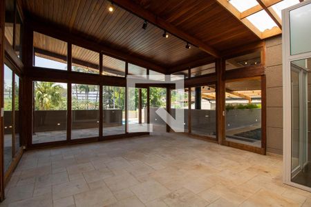 Casa à venda com 4 quartos, 750m² em Morumbi, São Paulo