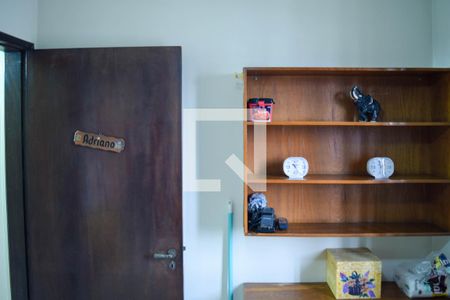 Quarto 2 de casa à venda com 4 quartos, 160m² em Penha de França, São Paulo