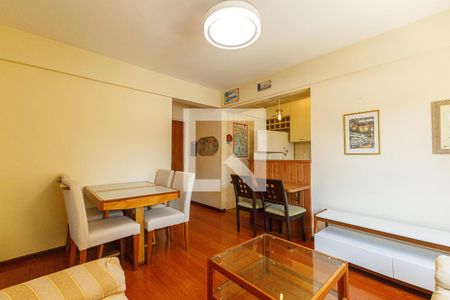 Sala de apartamento para alugar com 2 quartos, 96m² em Petrópolis, Porto Alegre