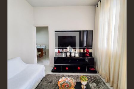 Sala de casa à venda com 3 quartos, 231m² em Salgado Filho, Belo Horizonte
