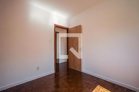 quarto 2 de apartamento à venda com 3 quartos, 83m² em Jardim São Pedro, Porto Alegre