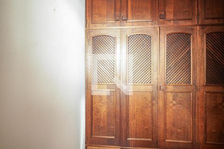 Dispensa  de apartamento para alugar com 3 quartos, 83m² em Jardim São Pedro, Porto Alegre