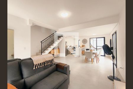 Sala de casa de condomínio à venda com 3 quartos, 128m² em Jardim Carolina, Jundiaí
