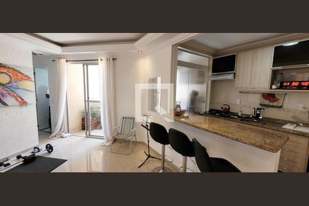 Sala de apartamento para alugar com 2 quartos, 54m² em Vila Maria Augusta, Itaquaquecetuba