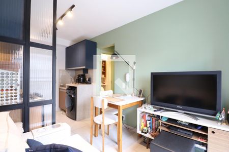 Sala/Cozinha de apartamento para alugar com 1 quarto, 28m² em Vila Romana, São Paulo