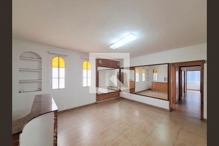 Sala de casa para alugar com 14 quartos, 600m² em Água Fria, São Paulo