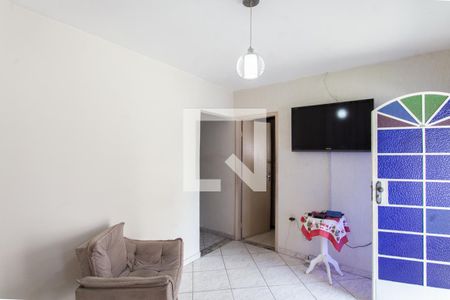 Sala de casa à venda com 3 quartos, 220m² em Serrano, Belo Horizonte