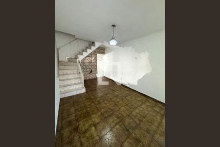 Casa à venda com 2 quartos, 100m² em Vila Bertioga, São Paulo