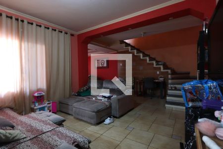 Sala de casa à venda com 3 quartos, 200m² em Jardim Sapopemba, São Paulo