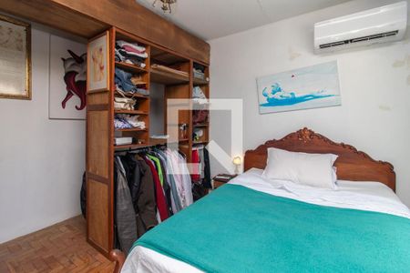 Quarto de apartamento à venda com 1 quarto, 54m² em Azenha, Porto Alegre