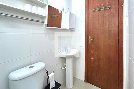 Banheiro  de apartamento para alugar com 1 quarto, 36m² em Campeche, Florianópolis