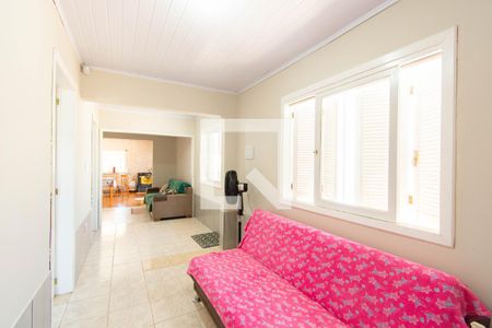 Casa à venda com 2 quartos, 150m² em Mathias Velho, Canoas