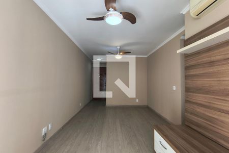 Sala de apartamento para alugar com 3 quartos, 85m² em Pechincha, Rio de Janeiro