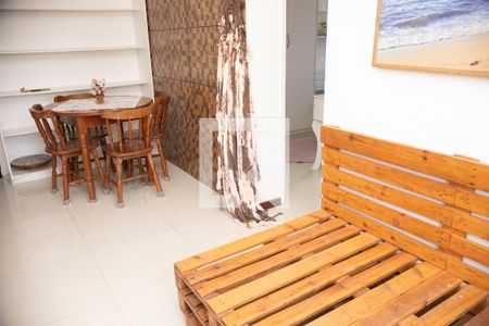 Sala de apartamento para alugar com 2 quartos, 48m² em Jardim das Margaridas, Salvador