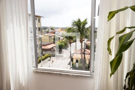 Sala de apartamento para alugar com 2 quartos, 48m² em Jardim das Margaridas, Salvador