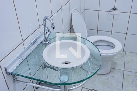 Lavabo de casa para alugar com 2 quartos, 180m² em Jaguará, São Paulo