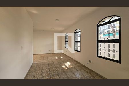Casa à venda com 3 quartos, 250m² em Jardim do Lago, Jundiaí